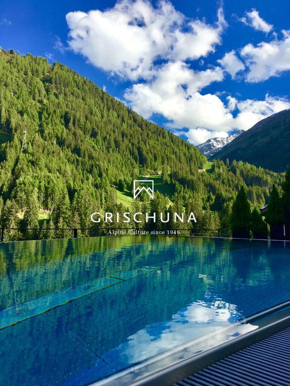 Heart Hotel Grischuna サンクト・アントン・アム・アールベルク エクステリア 写真